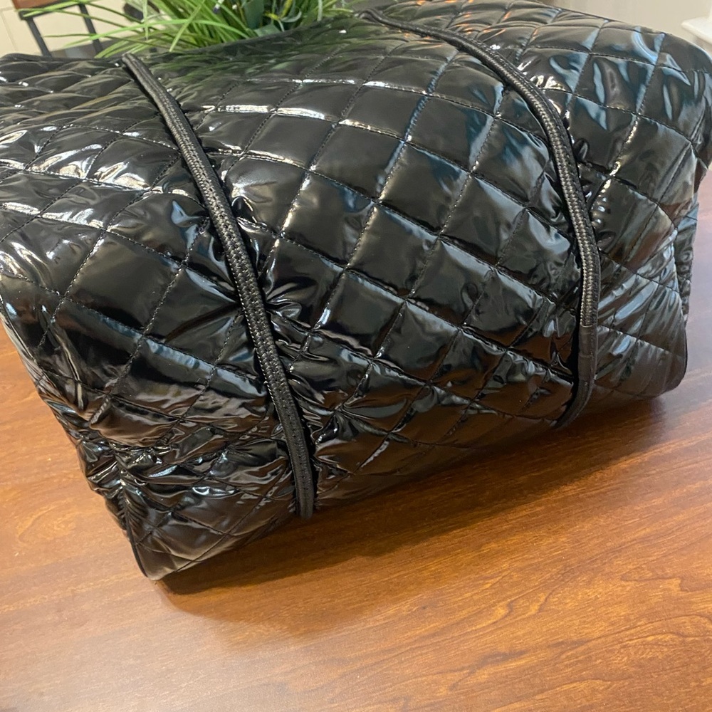 HAUTE SHORE Black Quilted Tote Bag - Picture 6 of 8